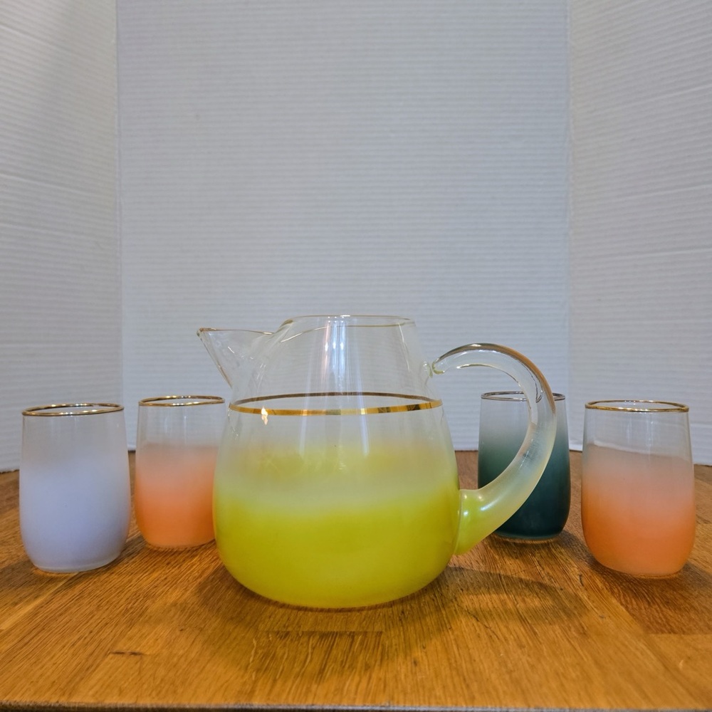 Vintage West Virginia Glass Blendo Glassware Set: Pitcher + 5 Gold Rim Tumblers - Picture 1 of 6